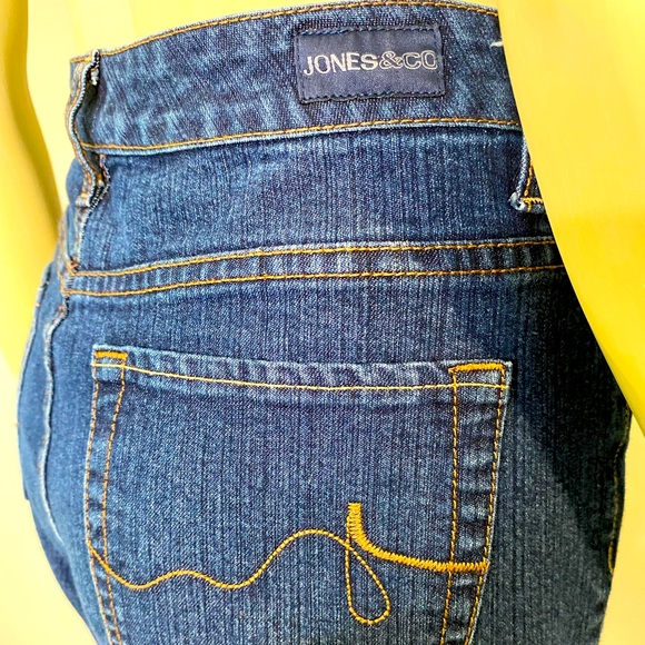 Jeans | Jones Co Crop Jeans 